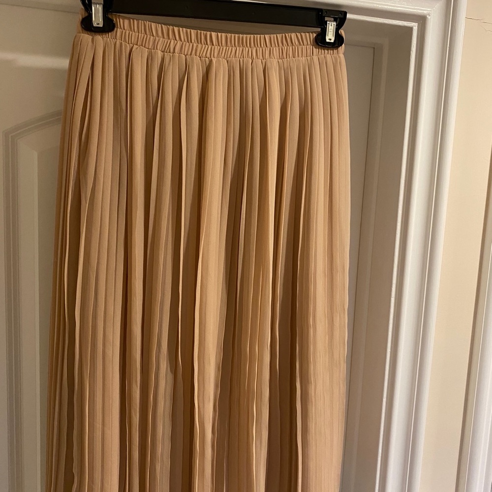 H&M Blush Pleated Chiffon Shirt Midi Size 6 NWOT